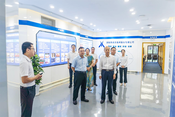 郑州信息工程职业学院领导一行莅临腾博tengbo9885官网技术考察研讨